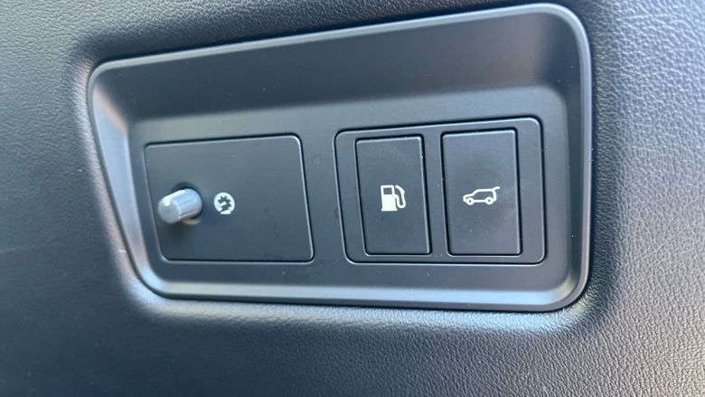 Land Rover Range Rover Sport 2.0 P400e HSE Silver 5dr Auto Estate